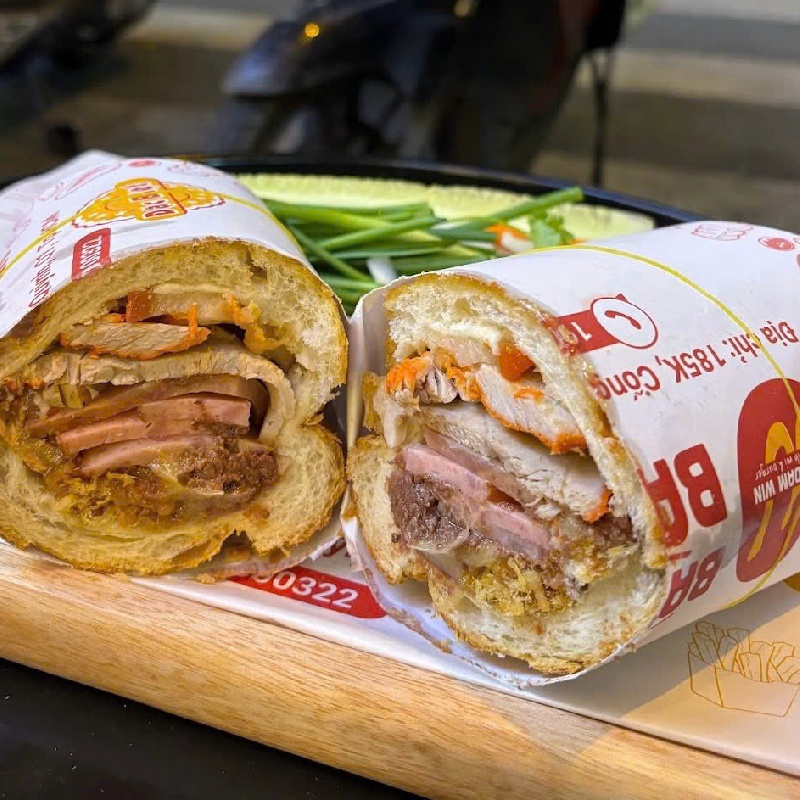Top 9 tiệm bánh mì Sài Gòn nổi danh và thơm ngon nức tiếng 11