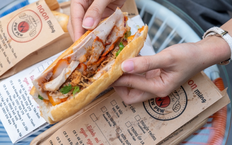 Top 9 tiệm bánh mì Sài Gòn nổi danh và thơm ngon nức tiếng 14