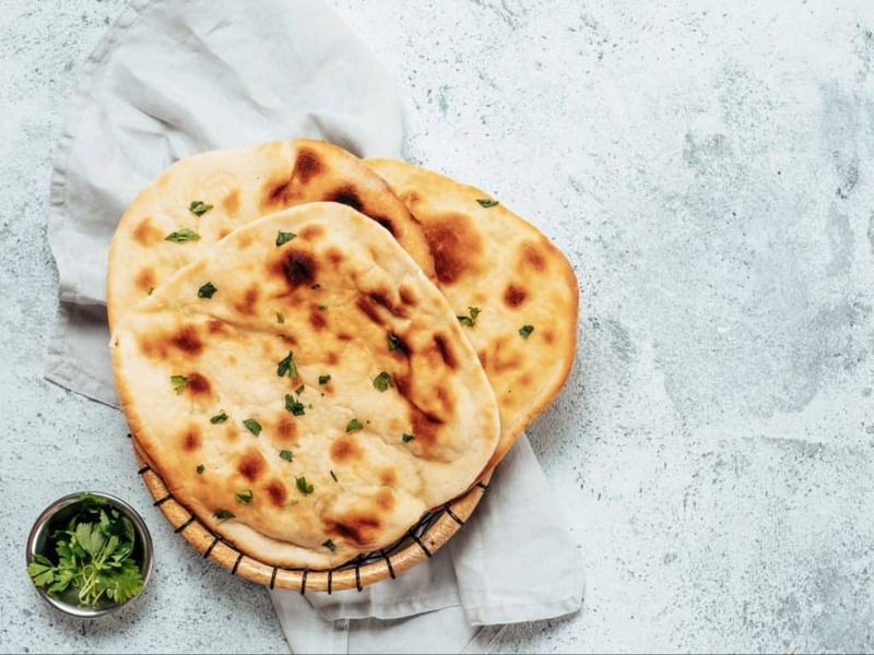 Bánh Naan Ấn Độ là gì và cách thưởng thức chuẩn vị 5