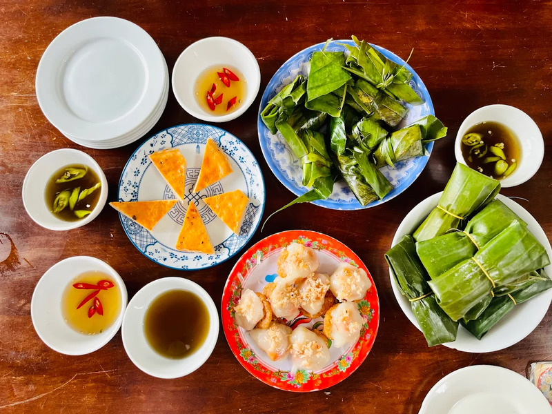 Thưởng thức Bánh nậm Huế và cảm nhận hương vị dân dã cực hấp dẫn 6