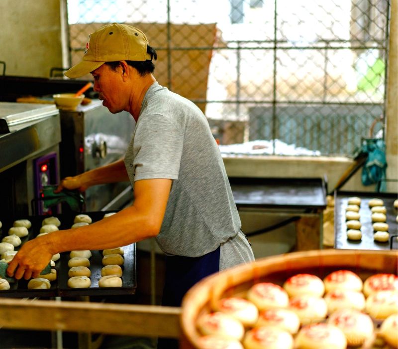Bánh pía Sóc Trăng: Đặc sản miền Tây gói trọn tinh hoa văn hóa 6