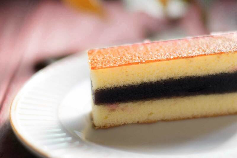 Bánh Siberia là gì? Khám phá món bánh Nhật kết hợp castella và yōkan 3
