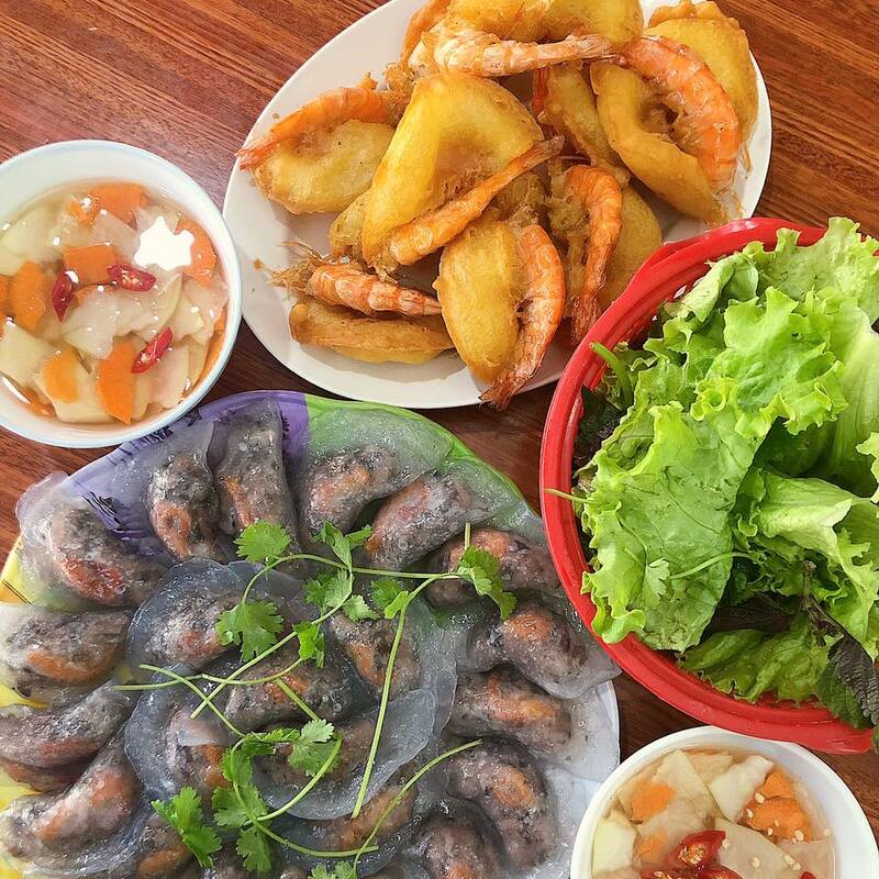 Thưởng thức Bánh tôm Hồ Tây tại 7 quán ngon chuẩn vị Hà Nội 9