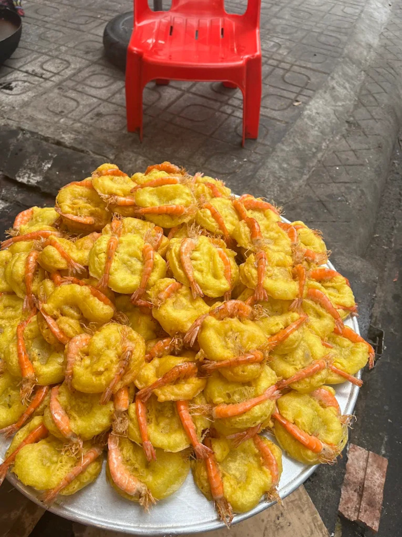 Thưởng thức Bánh tôm Hồ Tây tại 7 quán ngon chuẩn vị Hà Nội 11