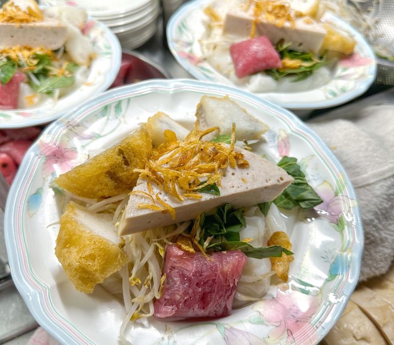 Top 10+ quán bánh ướt ngon nức tiếng ở Sài Gòn 8