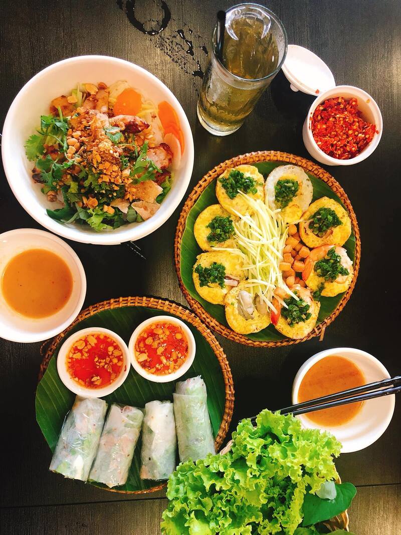 Mách bạn những quán bánh xèo quận 10 ngon quên lối về 8