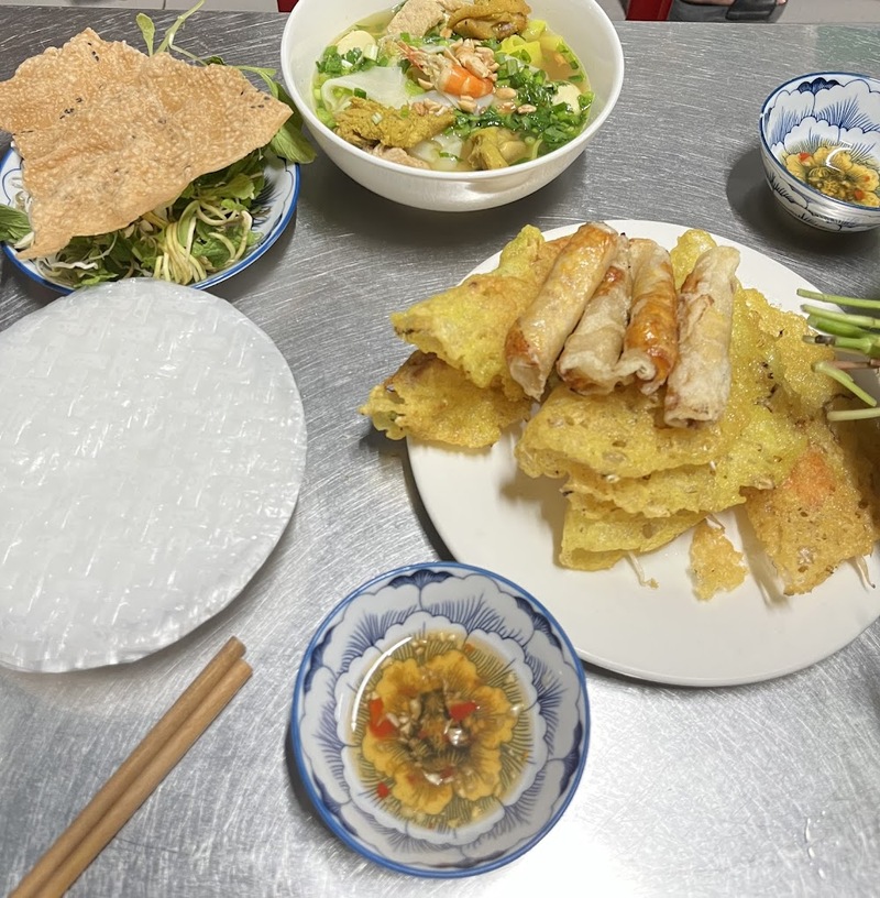 Top 9 quán bánh xèo Thủ Đức thơm ngon, giá bình dân 8