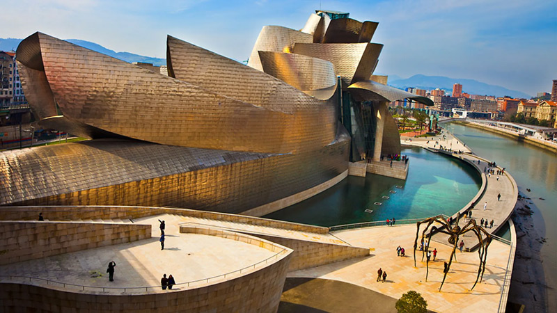 Bảo tàng Guggenheim Bilbao, biểu tượng nghệ thuật và kiến trúc đương đại 2