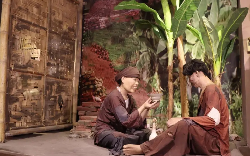 Tìm hiểu chi tiết về bảo tàng Văn học Việt Nam 11