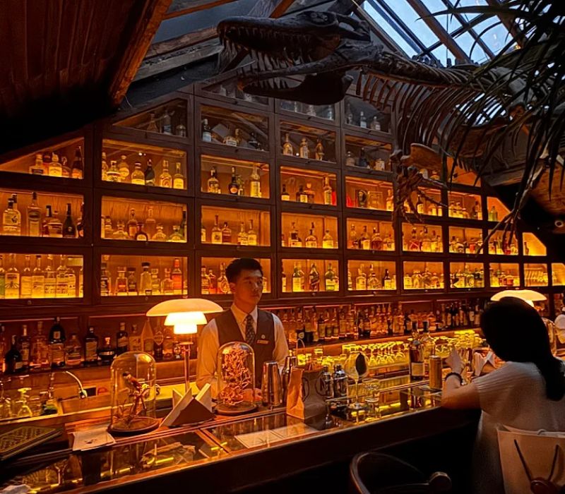 Top 10 bar Hà Nội đặc sắc nhất 2026 không nên bỏ lỡ 2