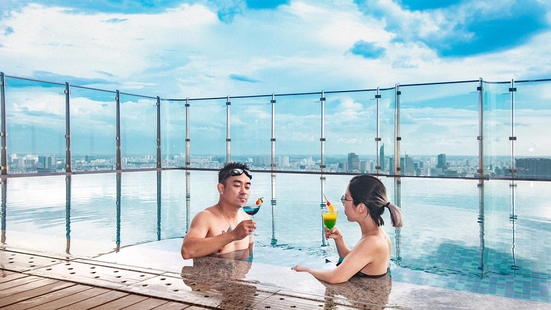 Top 12 bể bơi vô cực có tọa độ check in đẹp nhất Sài Gòn 11