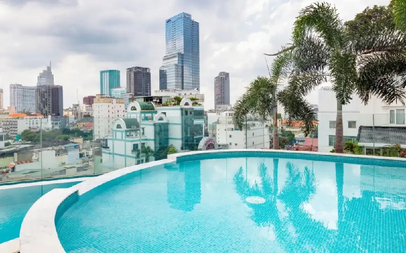 Top 12 bể bơi vô cực có tọa độ check in đẹp nhất Sài Gòn 6