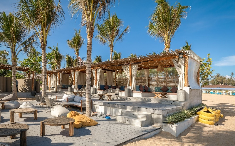 Top 8 quán beach bar sôi động tại Phan Thiết đáng trải nghiệm 6