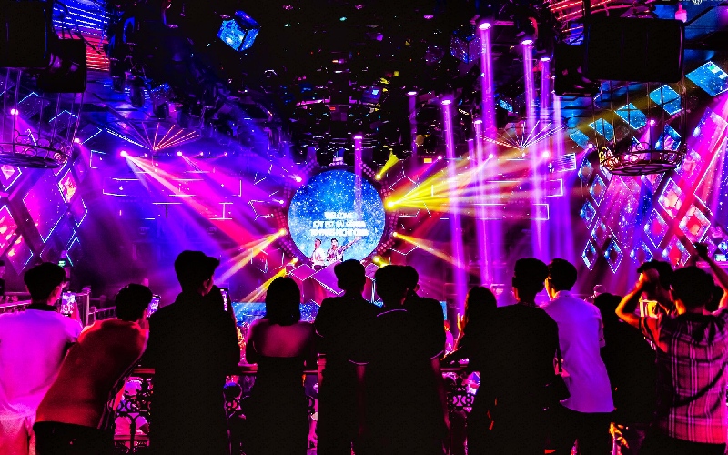 Top 8 quán beach bar sôi động tại Phan Thiết đáng trải nghiệm 8