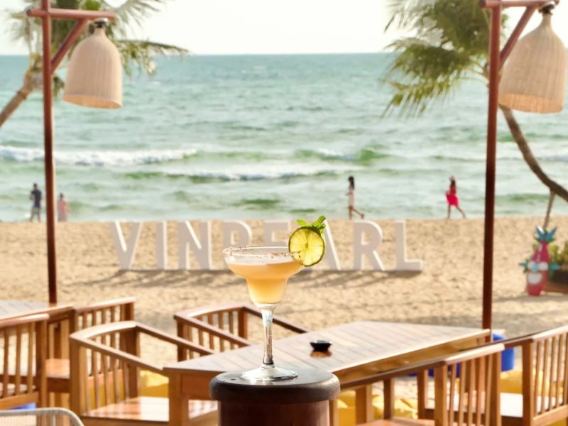 Top 10 beach bar Phú Quốc đẹp và “chill” nhất để ngắm hoàng hôn 5