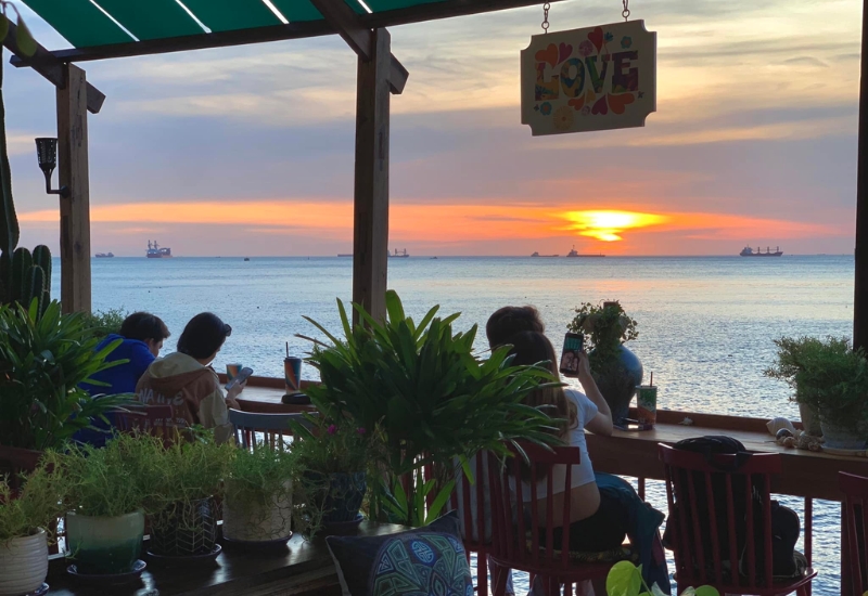 Beach Stop Lounge & Cafe, ngắm hoàng hôn lãng mạn ở Vũng Tàu 6