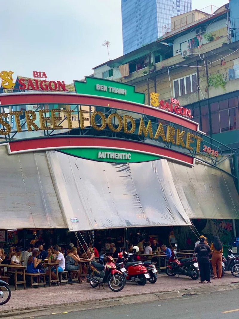 Bến Thành Street Food Market: Trải nghiệm ẩm thực đường phố Sài Gòn 3