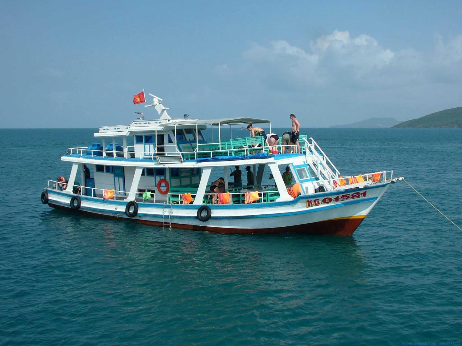 Bí kíp thuê tàu thuyền tham quan ở Phú Yên chi tiết nhất mà bạn nên bỏ túi 7