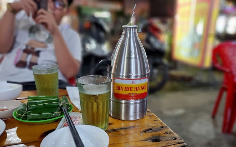 Top 15 quán bia hơi Sài Gòn chuẩn vị Hà Nội đông khách nhất 6