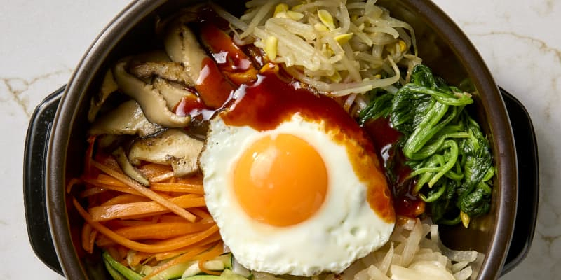 Bibimbap là gì? Tìm hiểu món cơm trộn Hàn Quốc hot toàn cầu 4