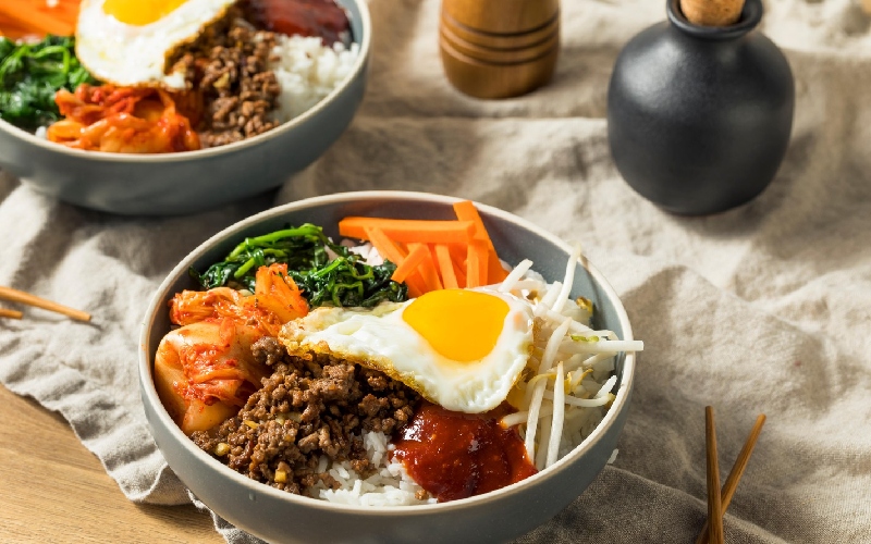 Bibimbap là gì? Tìm hiểu món cơm trộn Hàn Quốc hot toàn cầu 9