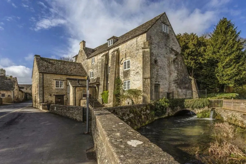 Lạc lối tại làng Bibury thơ mộng giữa vùng Cotswolds nước Anh 6
