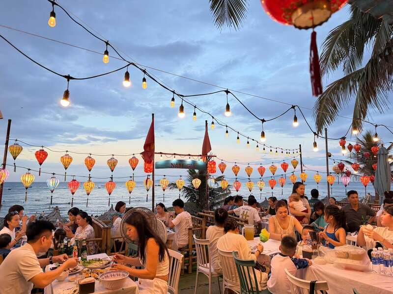 Biển An Bàng Hội An, top 50 bãi biển đẹp và hoang sơ nhất thế giới 10
