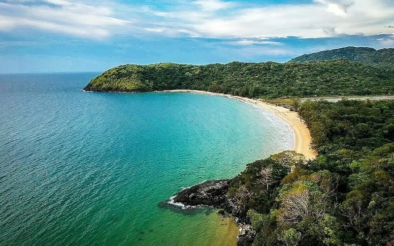 Top 7 bãi biển Côn Đảo đẹp nhất mà du khách không nên bỏ lỡ 5
