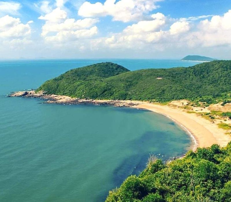 Top 10 bãi biển Hạ Long đẹp nhất bạn không nên bỏ lỡ 5