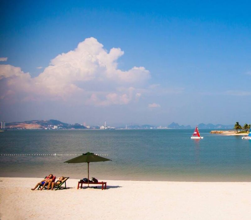 Top 10 bãi biển Hạ Long đẹp nhất bạn không nên bỏ lỡ 6