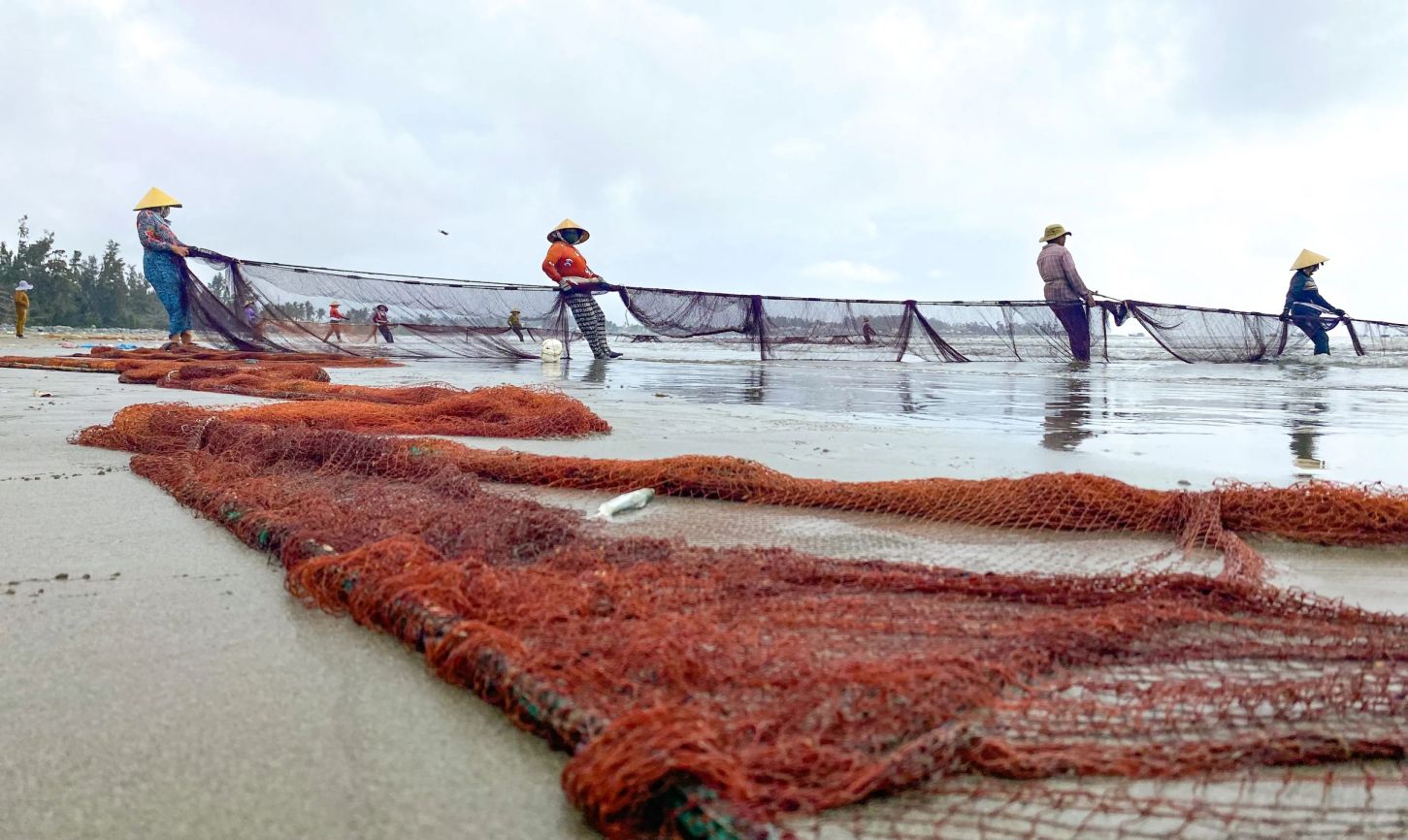 Đến biển Mỹ Khê Quảng Ngãi ngắm nhìn vẻ đẹp hoang sơ quyến rũ 6