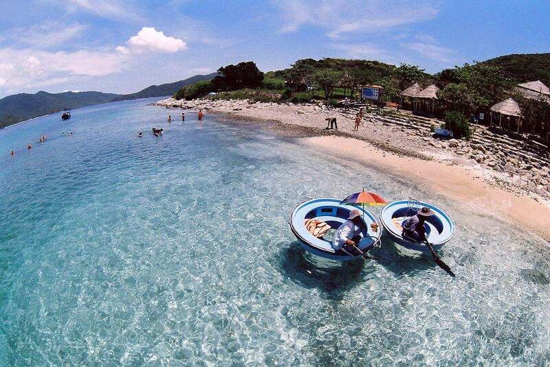 9 bãi biển Nha Trang đẹp say lòng du khách 9
