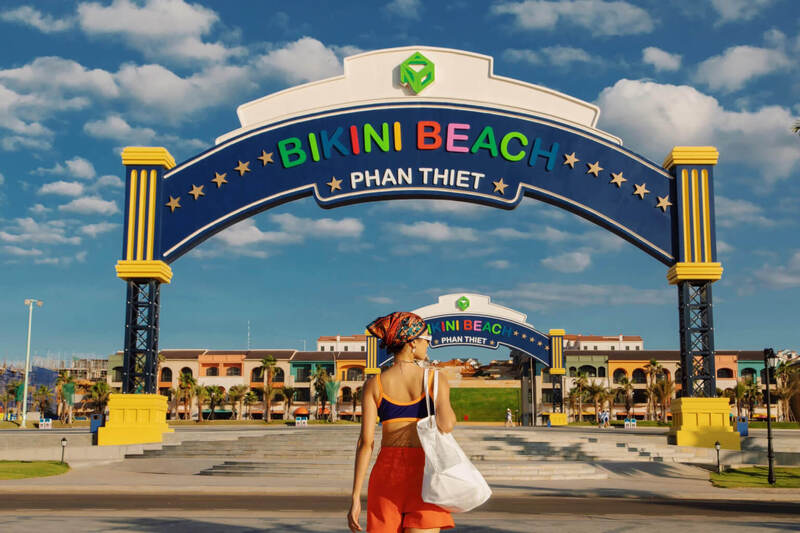 Check-in Bikini Beach Phan Thiết công viên bãi biển ấn tượng 3