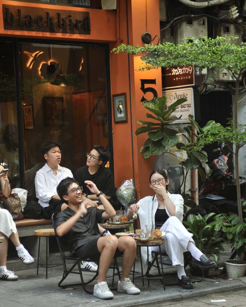 Review Blackbird Coffee, một nốt hương cà phê đậm đà giữa Hà Nội 2