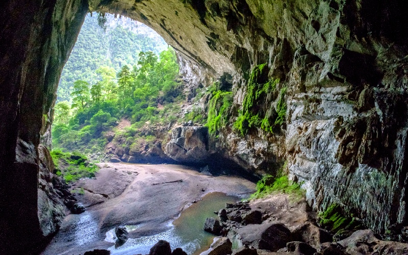 Tham quan Bố Trạch: Thủ phủ hang động kỳ vĩ của Quảng Bình 4