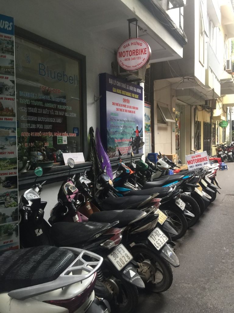 Bỏ túi bí kíp thuê xe máy phố cổ Hà Nội dạo quanh 36 phố phường 4