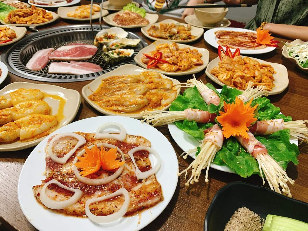 Bỏ túi top 5 địa chỉ ăn buffet Ninh Bình nổi tiếng 6