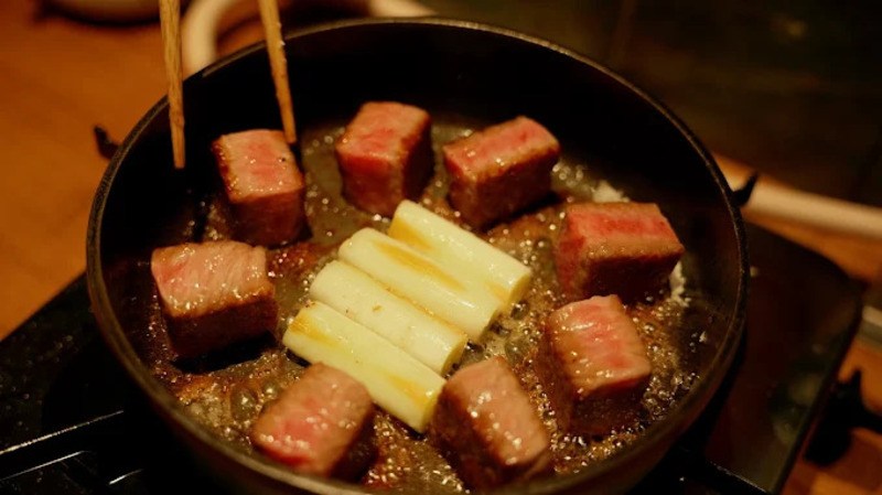 Bò Wagyu, mỹ vị chuẩn Nhật nức tiếng toàn cầu 15