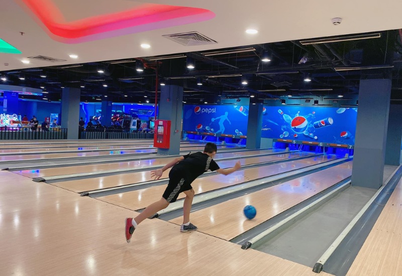 Trải nghiệm chơi bowling Hà Nội - hoạt động giải trí siêu hấp dẫn 6