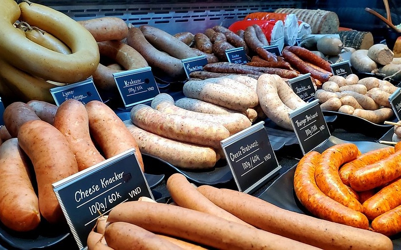 Bratwurst là gì? Khám phá món xúc xích Đức nổi danh toàn cầu 12