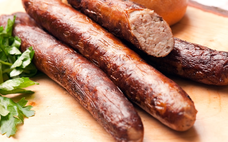 Bratwurst là gì? Khám phá món xúc xích Đức nổi danh toàn cầu 5