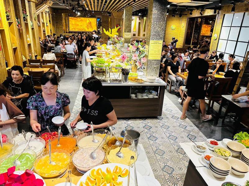 Buffet Chay Hương Thiền Hà Nội mang hương vị thanh đạm tròn đầy 6
