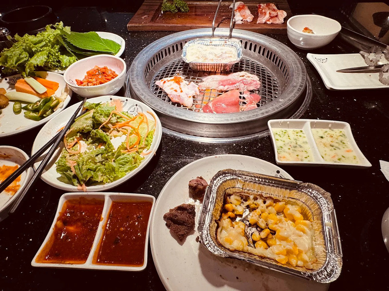 Top 8 quán buffet Dĩ An Bình Dương mang lại niềm vui ẩm thực bất tận 4