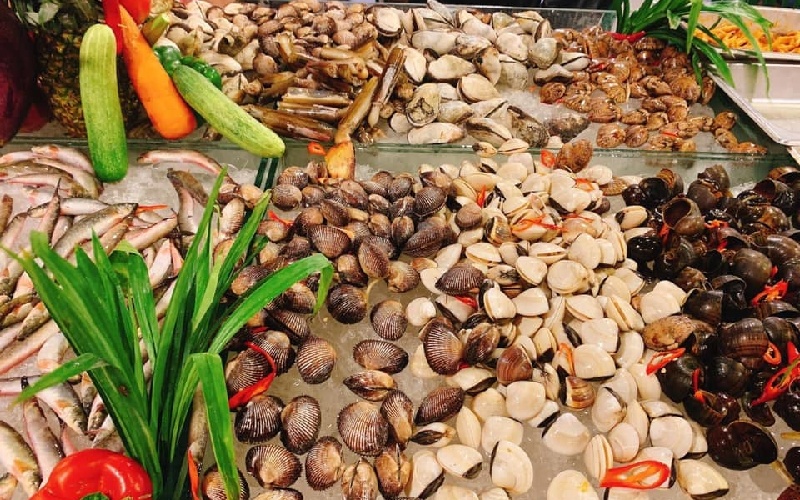 Top 10 quán buffet hải sản Nha Trang ngon “ngất ngây” 8