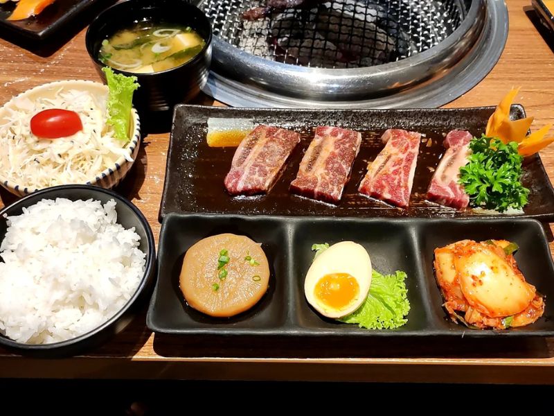 10 quán buffet lẩu nướng ngon nhất Sài Gòn: Nhiều món và giá hợp lý 3