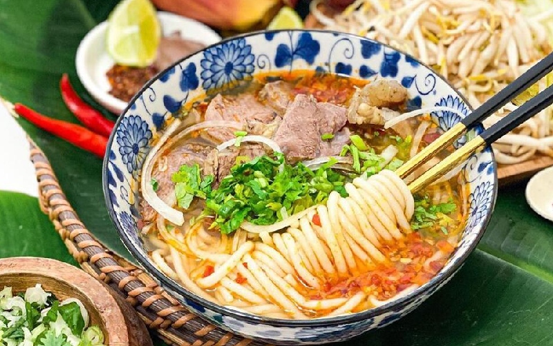 Top 15 quán bún bò Đà Nẵng ngon nức tiếng, ăn một lần nhớ mãi 8