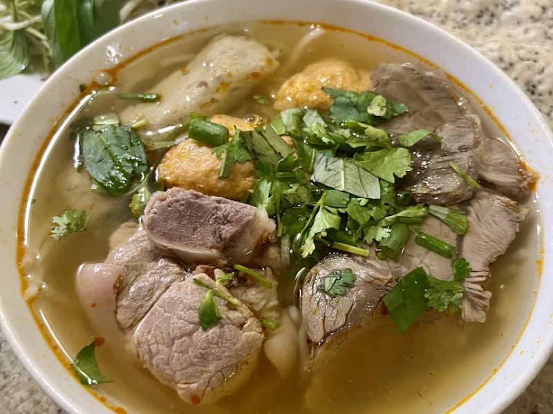 Top 10 quán bún bò Quận 1, TP. HCM ngon và đáng thử nhất 5