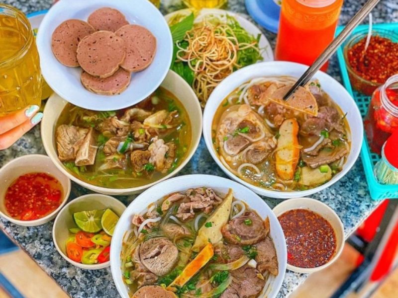 11 quán bún bò quận 7 ngon nức tiếng: Hương vị Huế giữa lòng Sài Gòn 2