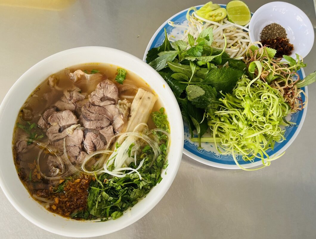 Bún bò Vũ Khánh, thu hút đông đảo thực khách bằng hương vị truyền thống 2