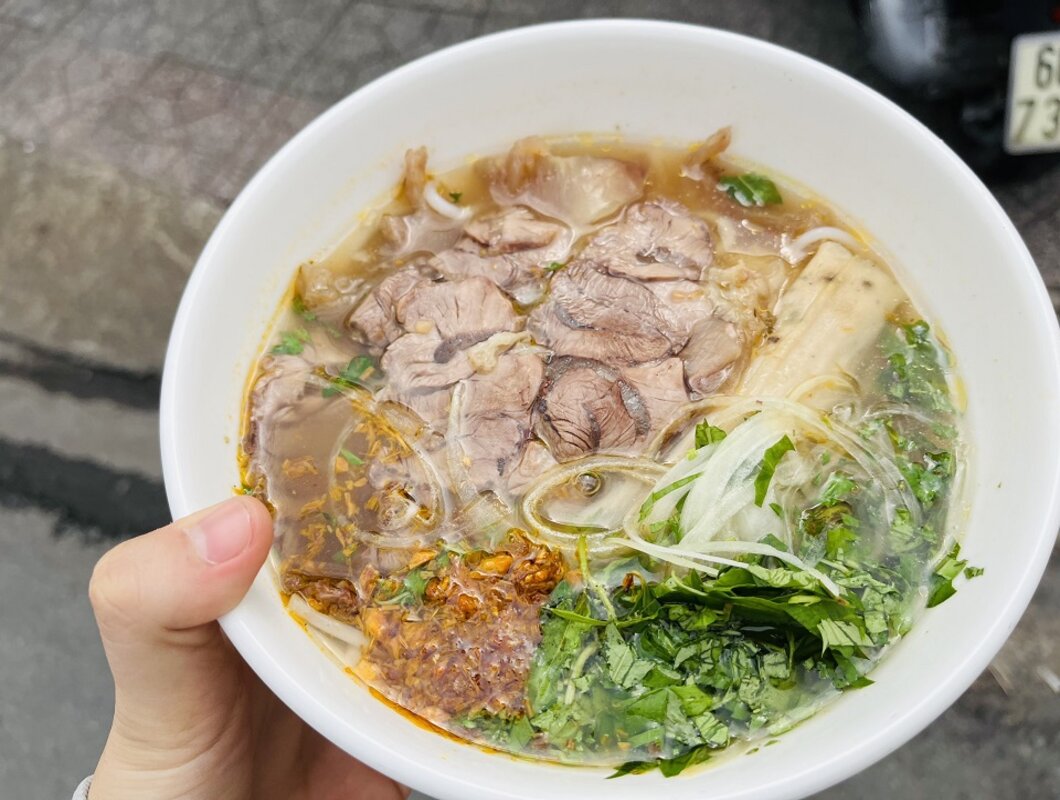 Bún bò Vũ Khánh, thu hút đông đảo thực khách bằng hương vị truyền thống 3